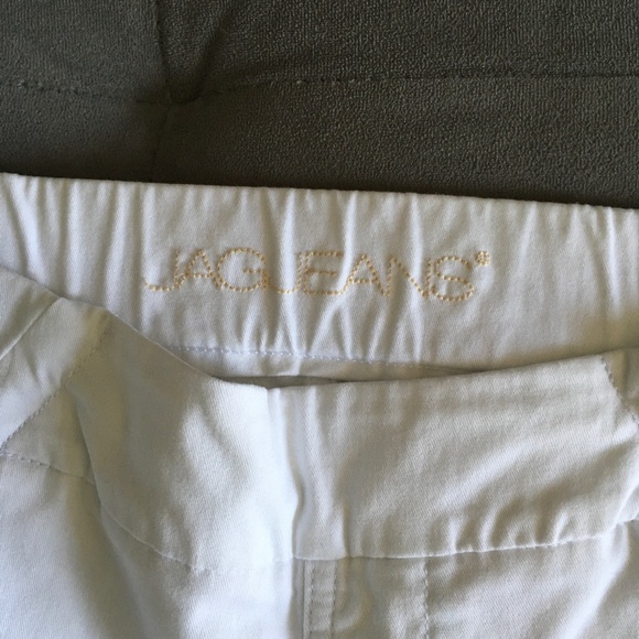 JAG Jeans Classic Fit Shorts - Picture 2 of 5